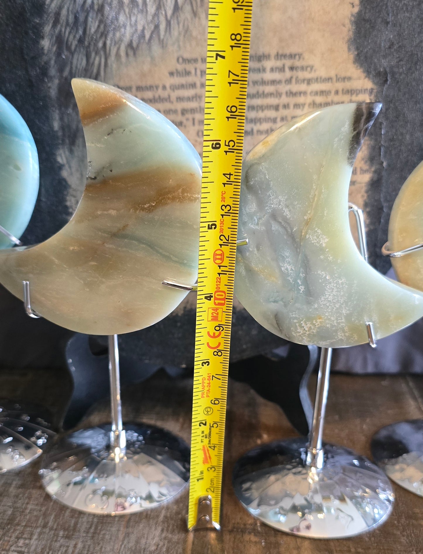 S0119 Caribbean Calcite Moon & Stand