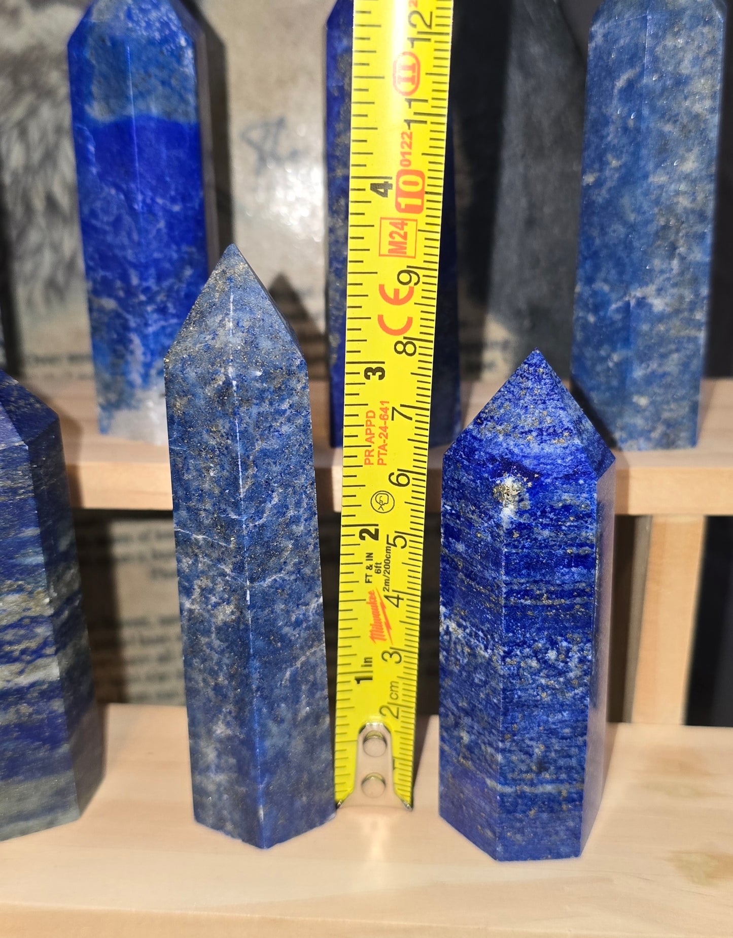 S0191 Lapis Lazuli Point