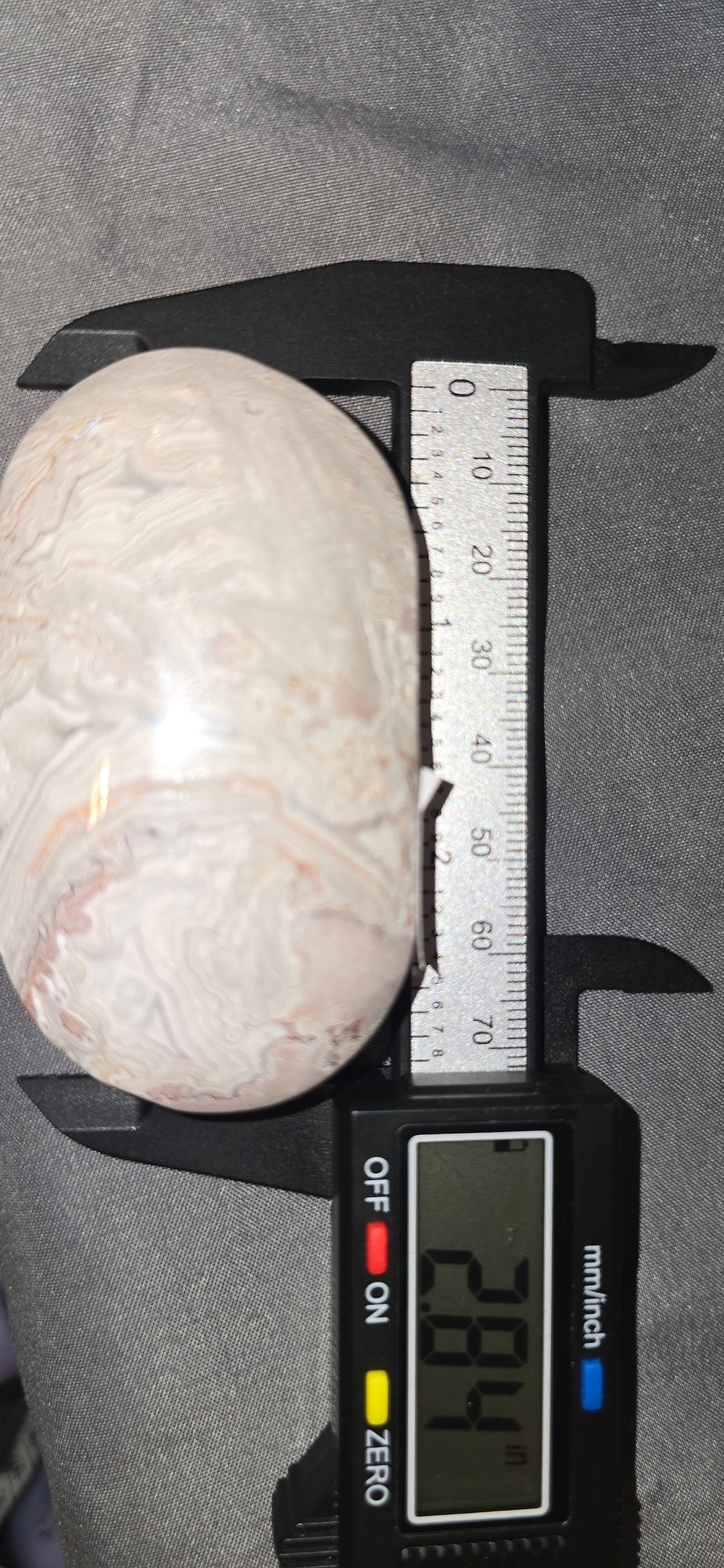 White Mexican Crazy Lace Palmstone