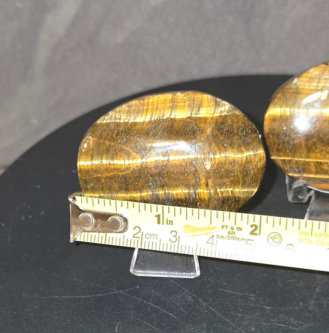 S0302 Tiger's Eye Palmstone