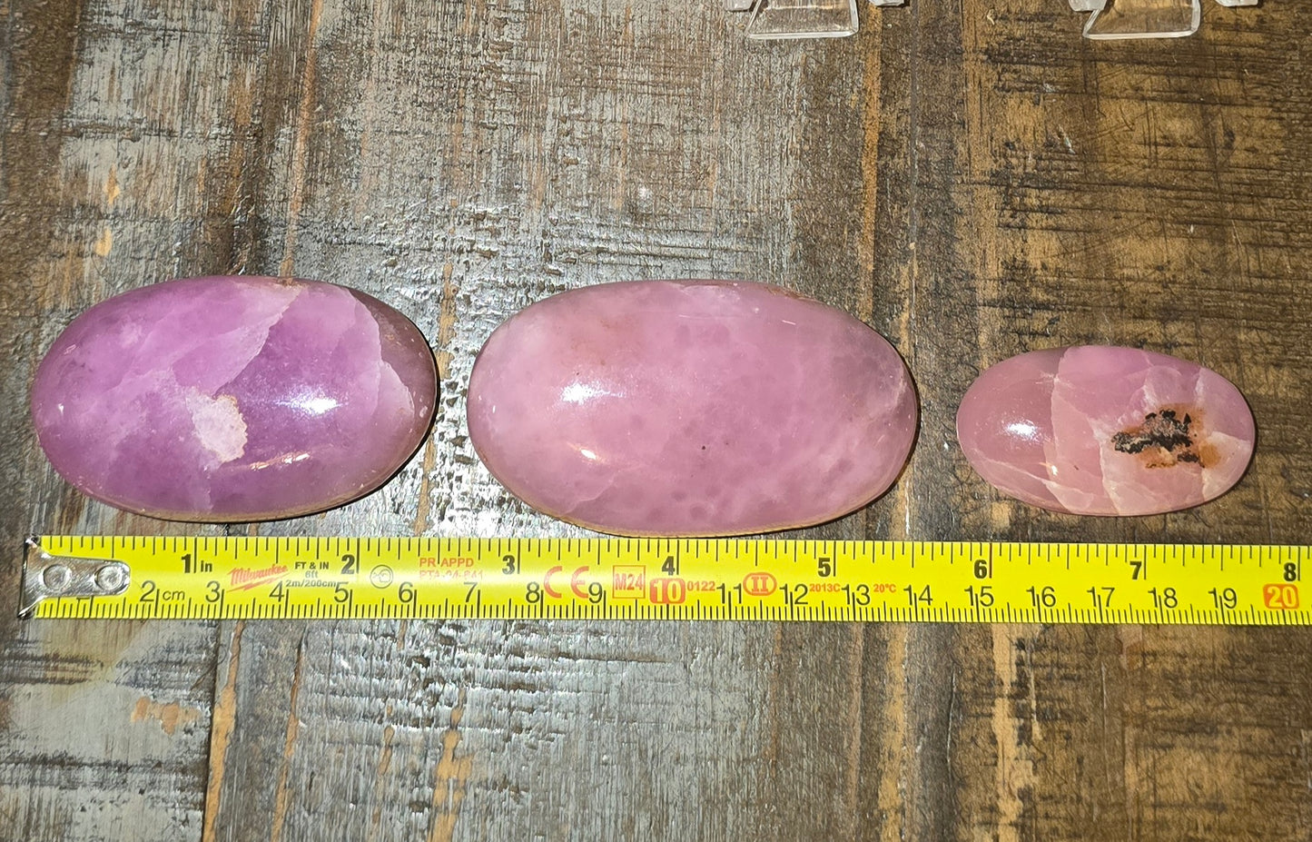 S0177 Pink Aragonite Palmstone
