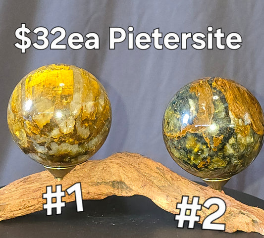 S0468 Pietersite Sphere