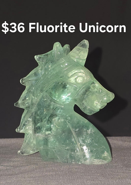 S0418 Fluorite Unicorn
