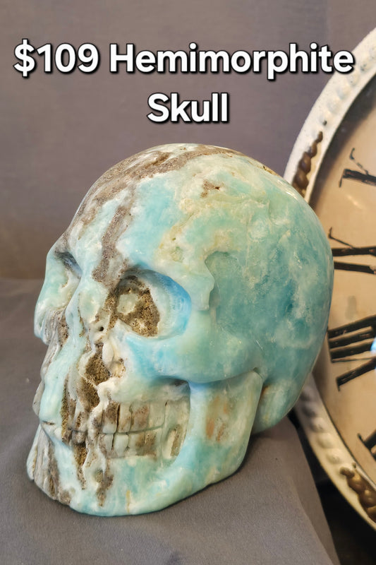Hemimorphite Skull