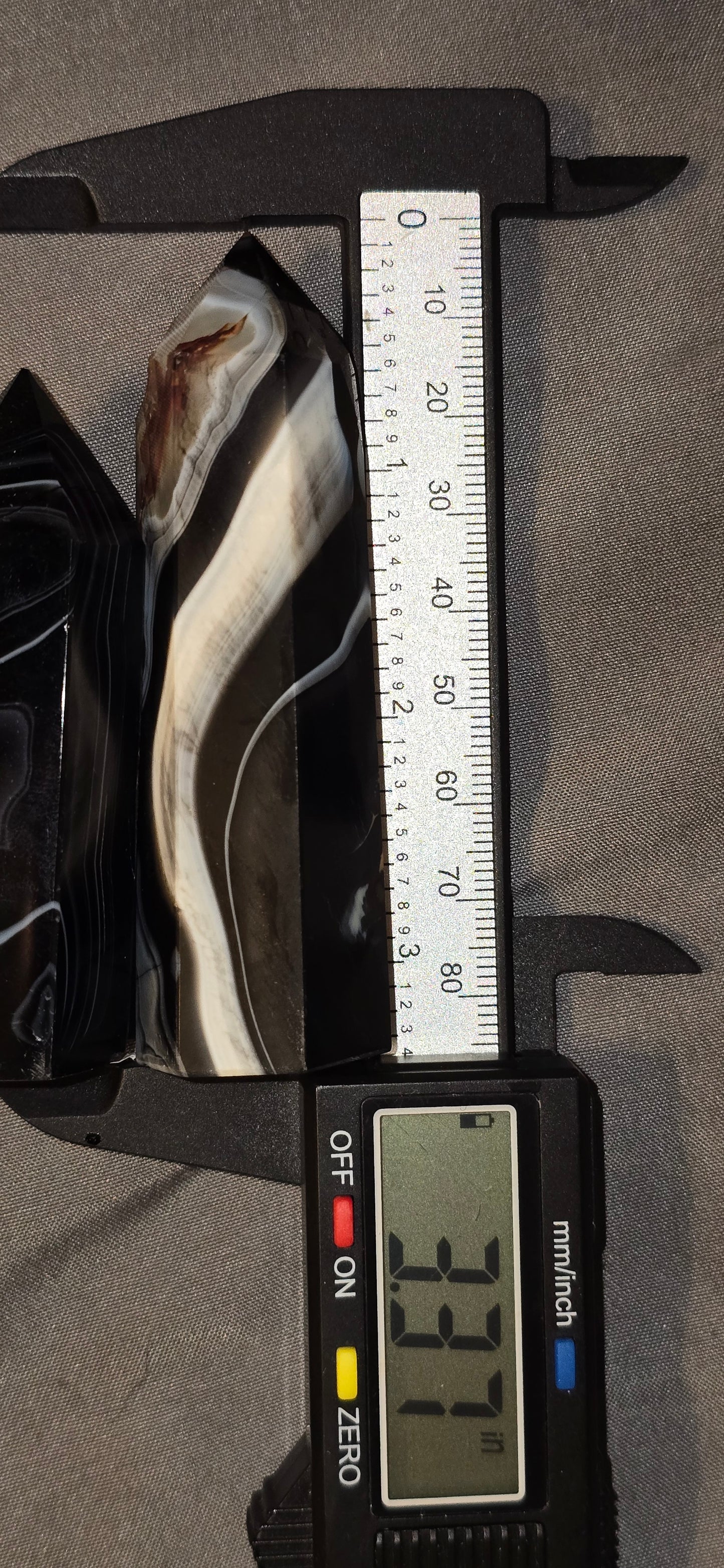 Black & White Sardonyx Point