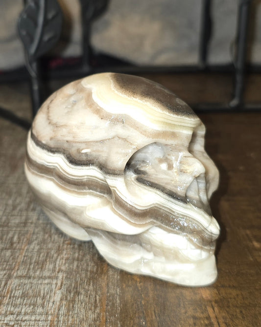 S0050 Zebra Calcite Skull