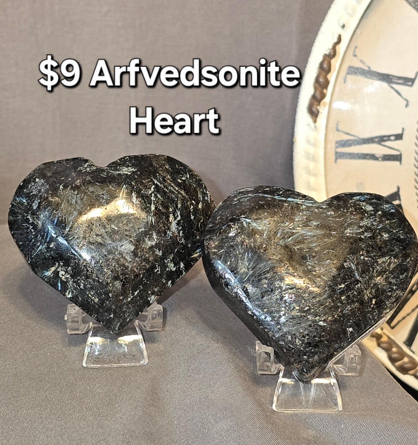 Arfvedsonite Heart