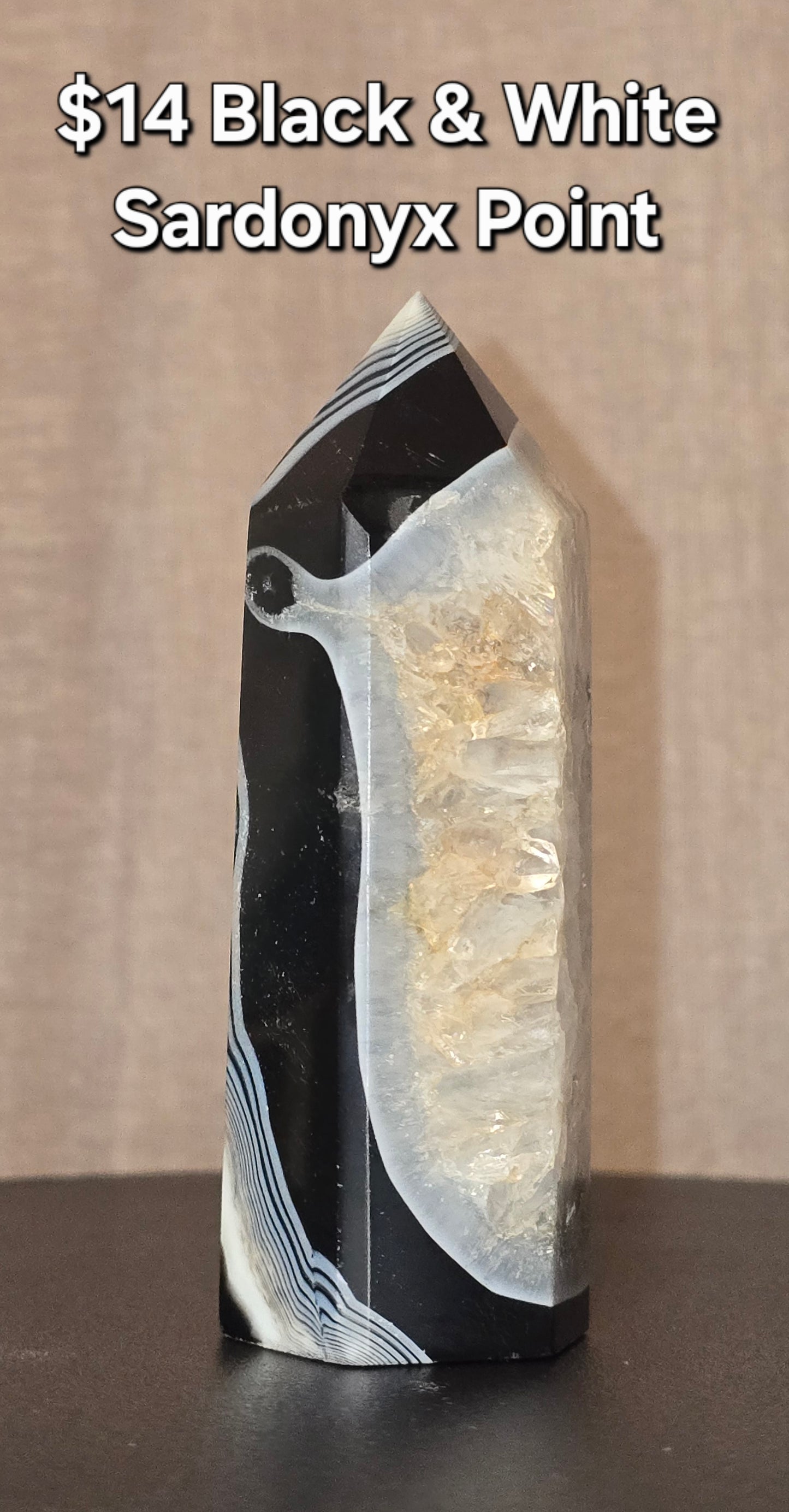 Black & White Sardonyx Tower