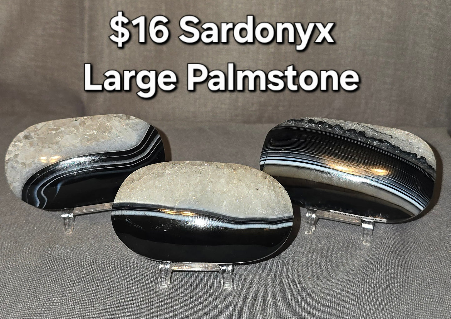 Black & White Sardonyx Palmstone