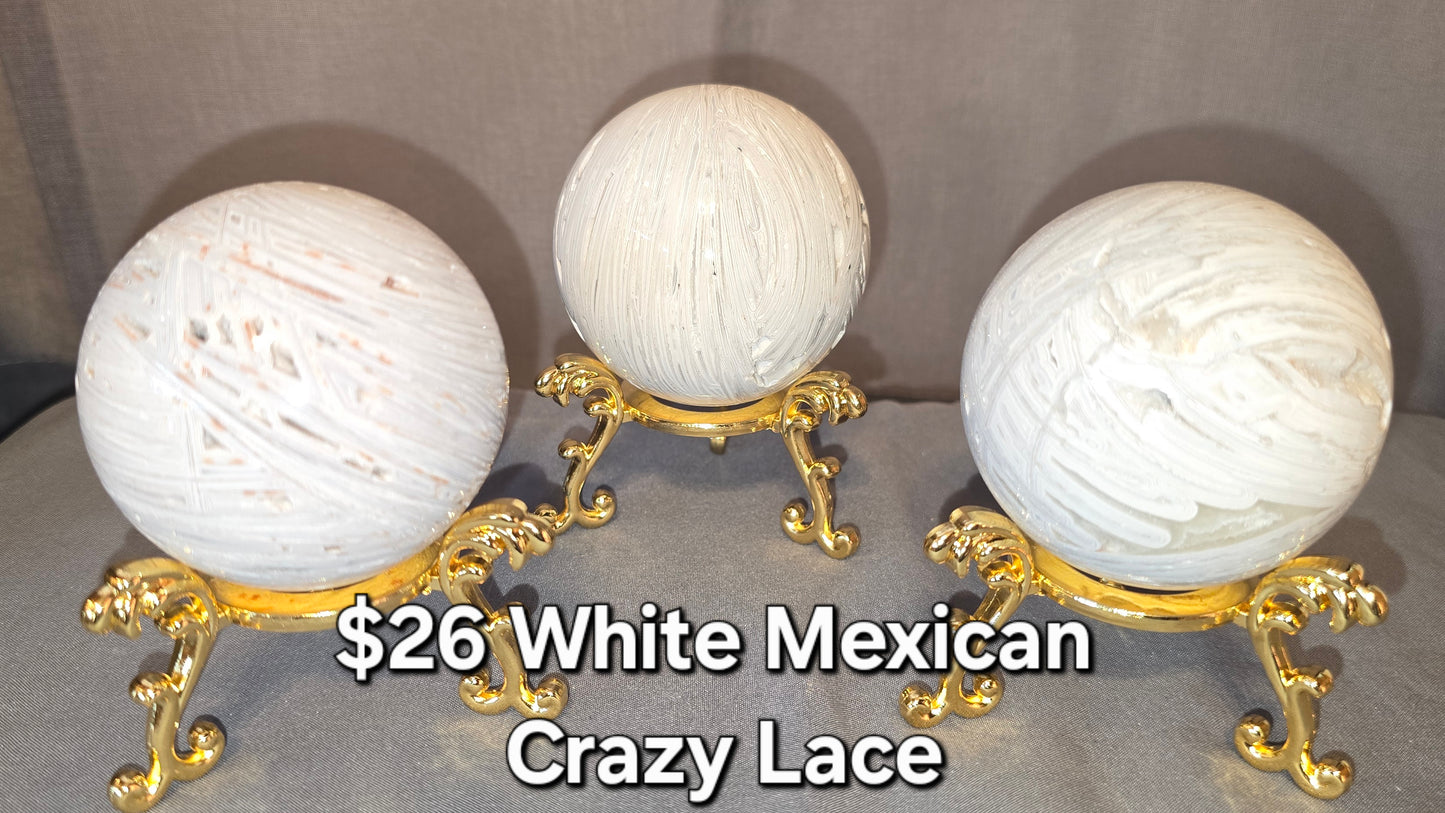 White Mexican Crazy Lace Sphere