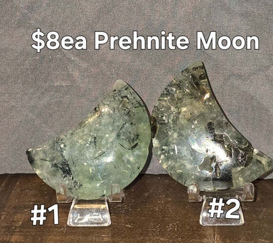 S0011 Prehnite Moon