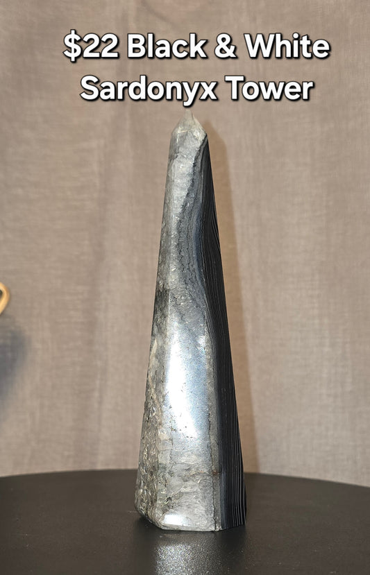 Black & White Sardonyx Tower
