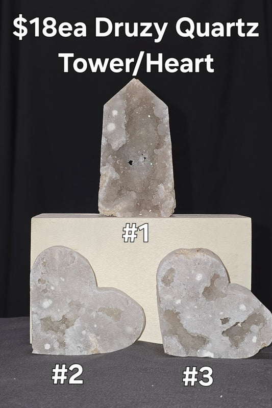 S0433 Druzy Quartz Tower/Heart