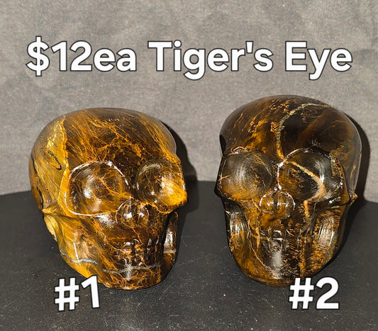 S0298 Tiger's Eye Skull