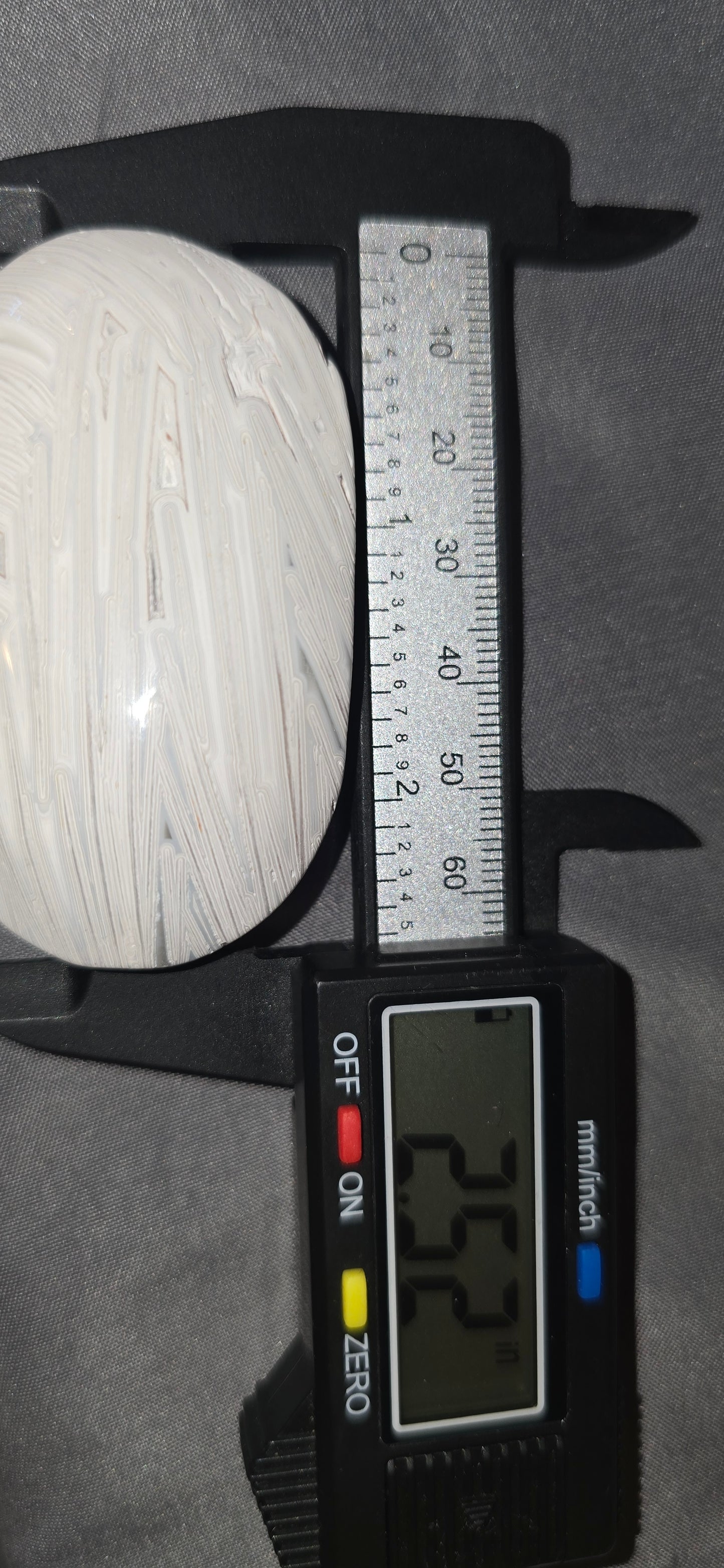 White Mexican Crazy Lace Palmstone